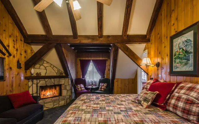 Arrowhead Pine Rose Cabins