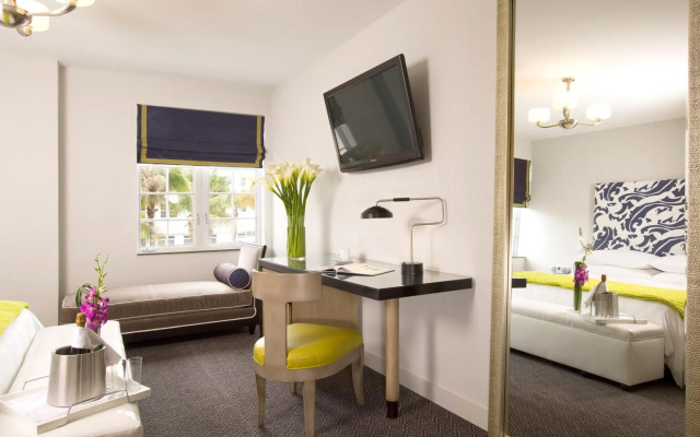 Hotel Breakwater South Beach