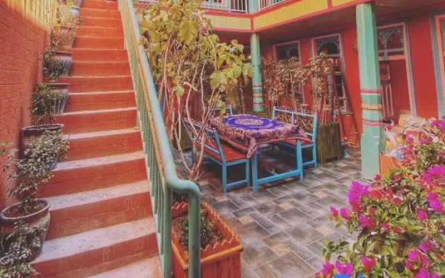 Waiting for Jianglai B&B