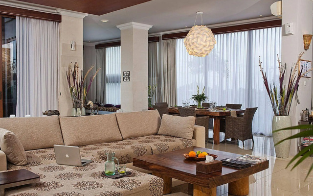 Villa Sky House