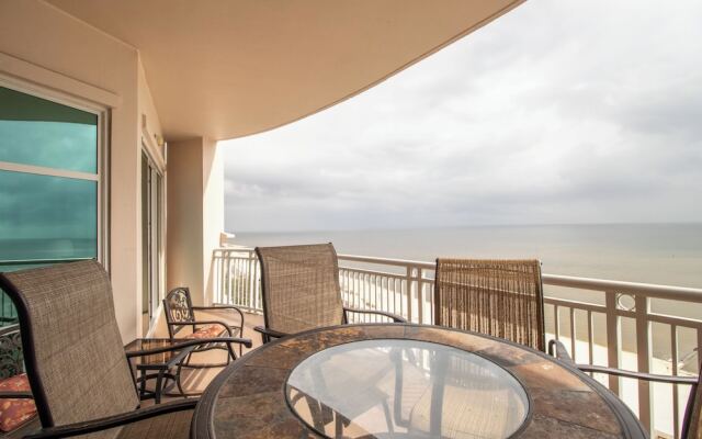 Legacy Towers I Penthouse