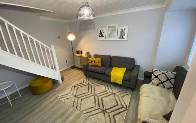Lovely family home, 5 minutes from the beach