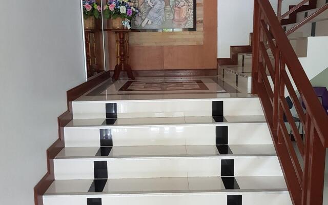 Chatchawan Apartment