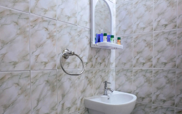 Rose Flower Service Apartment by OYO Rooms