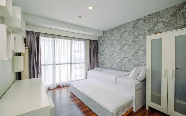 Luxurious 2Br At Tamansari Semanggi Apartment