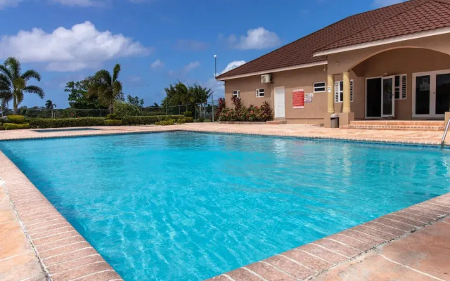 Serenity Retreat Villa Drax Hall