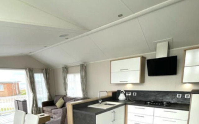 Luxury 3 bed Mobile Home on the sea