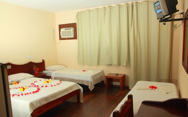 Oasis Praia Hotel