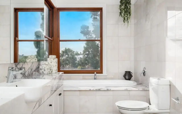 Your Luxury Escape - White Wood