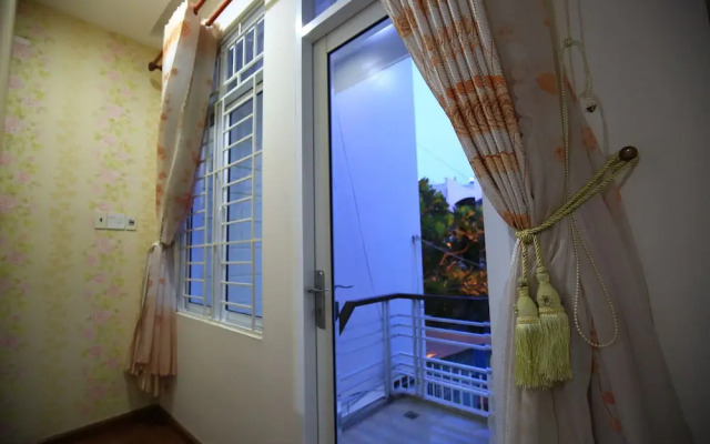 OYO 385 Gia Huy Hotel
