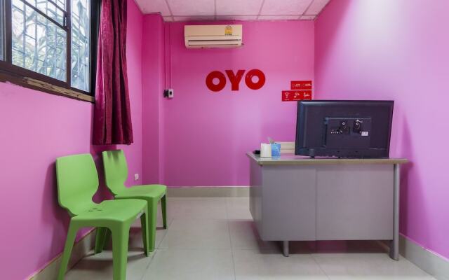 For Love Hotel by OYO Rooms