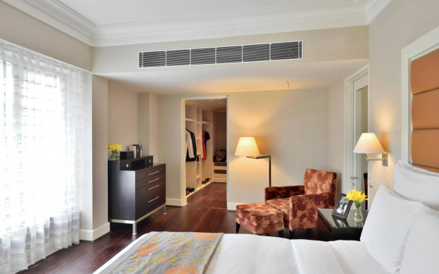 Lakeside Chalet - Mumbai, Marriott Executive Apartments – Guest Rooms – Mumbai
