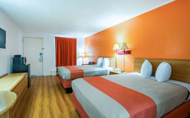 Motel 6 Perry 4860