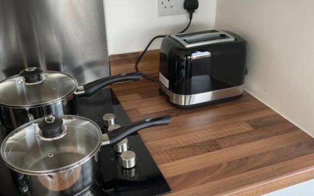 #0503 Lovely one bedroom apartment with free parking