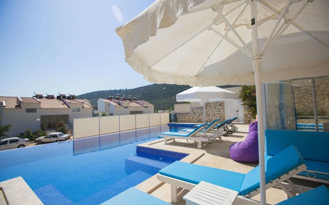 Villa Gala by Akdenizvillam