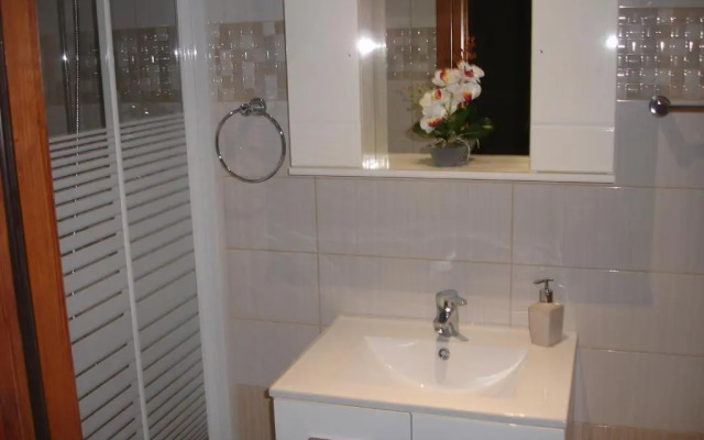 Love Holiday Suite 1