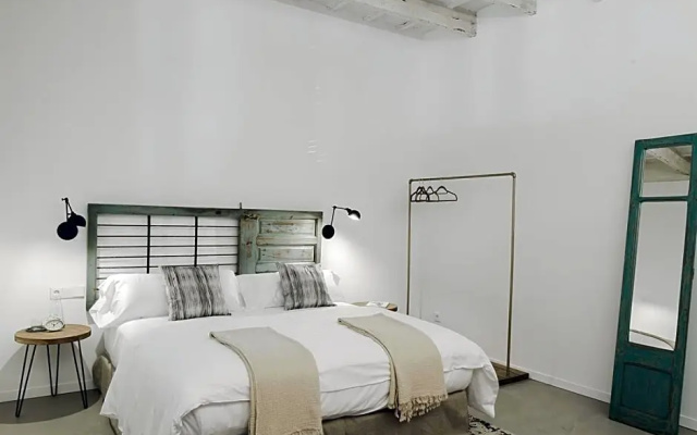 Smoix Hotel