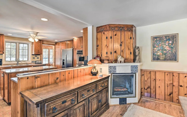 All Year-round Retreat Near Windham Mountain