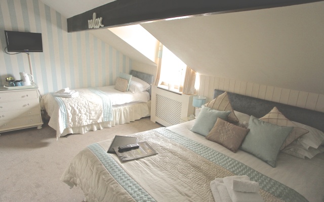Holly Lodge Guest House