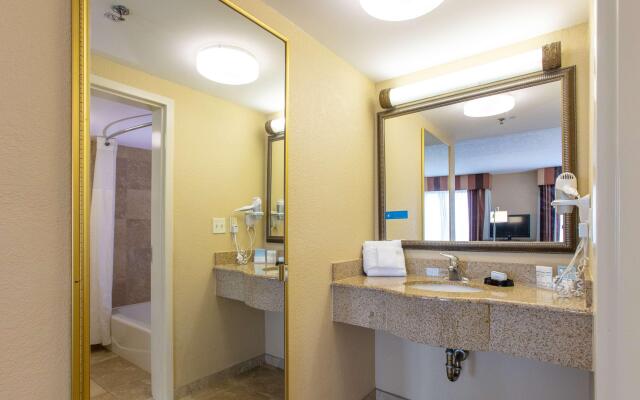 Hampton Inn Suites Jacksonville Airport
