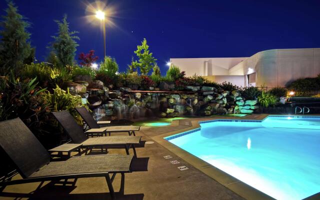DoubleTree by Hilton Hotel Pleasanton at the Club
