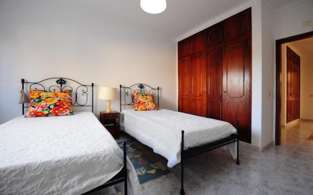 Villa in Silves, Algarve, Portugal 102055
