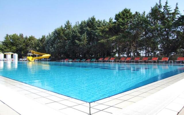 Happy Camp mobile homes in Camping Village Paestum