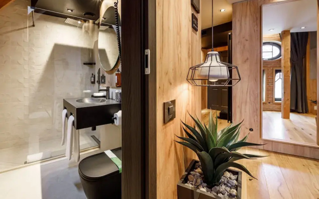 Schuster Boarding House