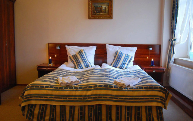 Old Time Aparthotel