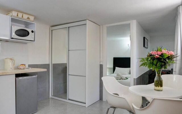 Liber Seashore Suites