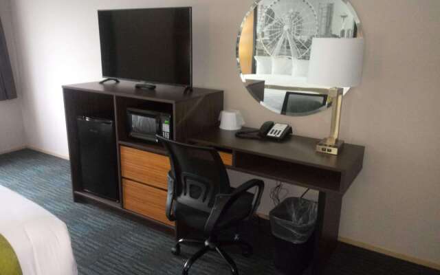 Super 8 Lynnwood