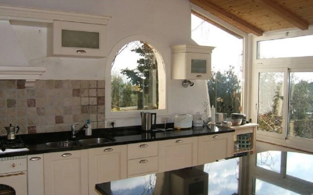 Villa Saint James Pool & View