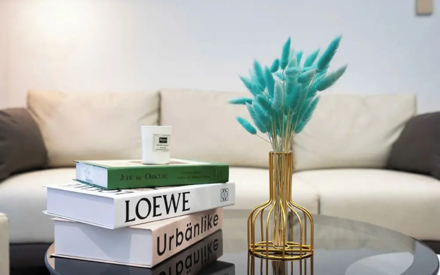 Park Legend Tan Son Nhat Airport Luxury