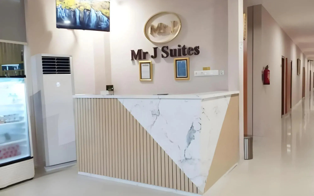 Mr J Suites Hotel Tegal