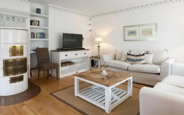 Am Januspark 14 Modern Retreat