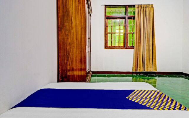 OYO Homes 90849 Cibeunying Homestay Cibodas Maribaya