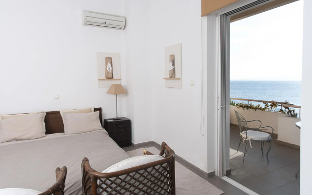 Messinian Blue SeaSide Villa