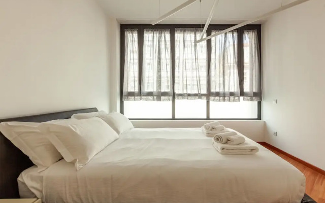 Larga - 1446 - Milan - HLD 37319