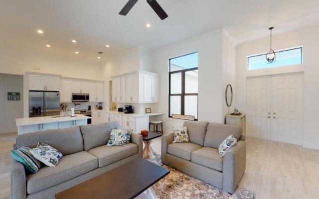 117 South Heathwood Drive