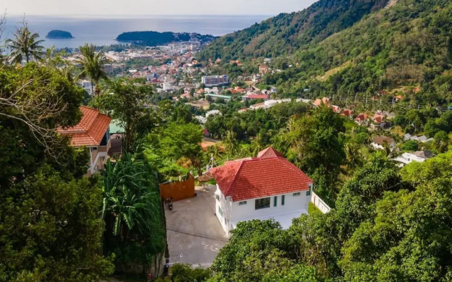 Ocean View 4BR Pool Villa KataBB Seaview