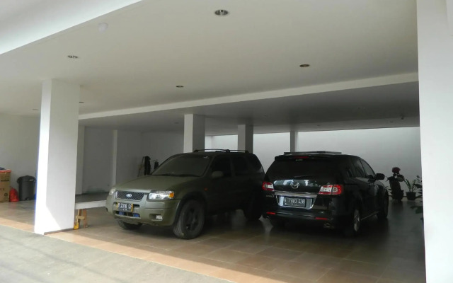 RedDoorz Plus @ SCBD