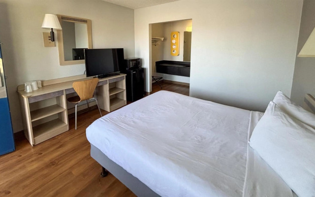 Motel 6 Las Vegas, NV - Boulder Highway