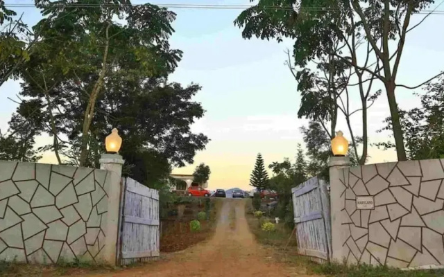 Vistara Resort