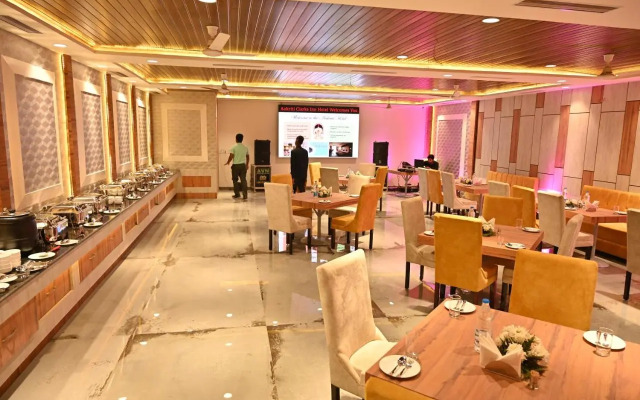 Hotel Aakriti Clarks Inn Express