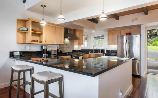 Hualalai 2 Bedroom Home by RedAwning