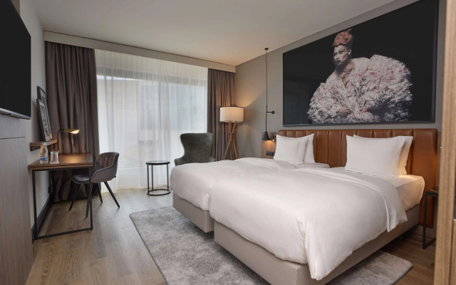 Radisson Blu Hotel Zurich Airport - Image 6
