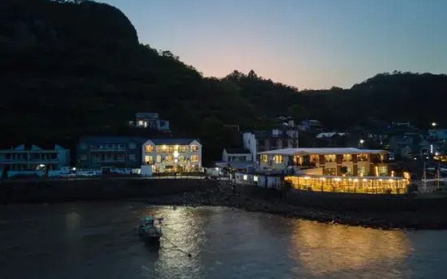 Liuzhu Hostel