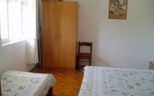 Apartments Biondić