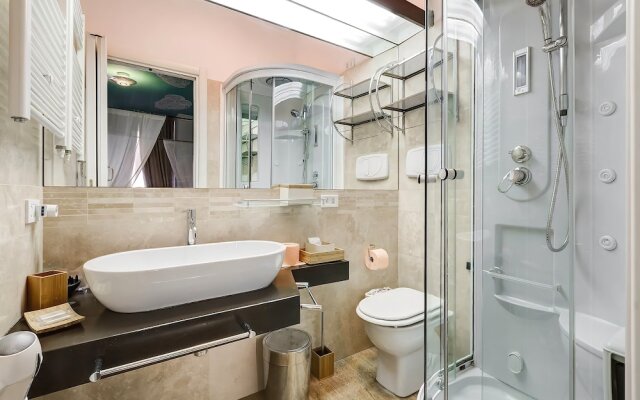 Romantic Vatican Rooms Guest House