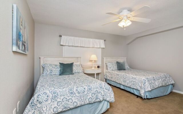 Shoreline 1114 Condo by RedAwning